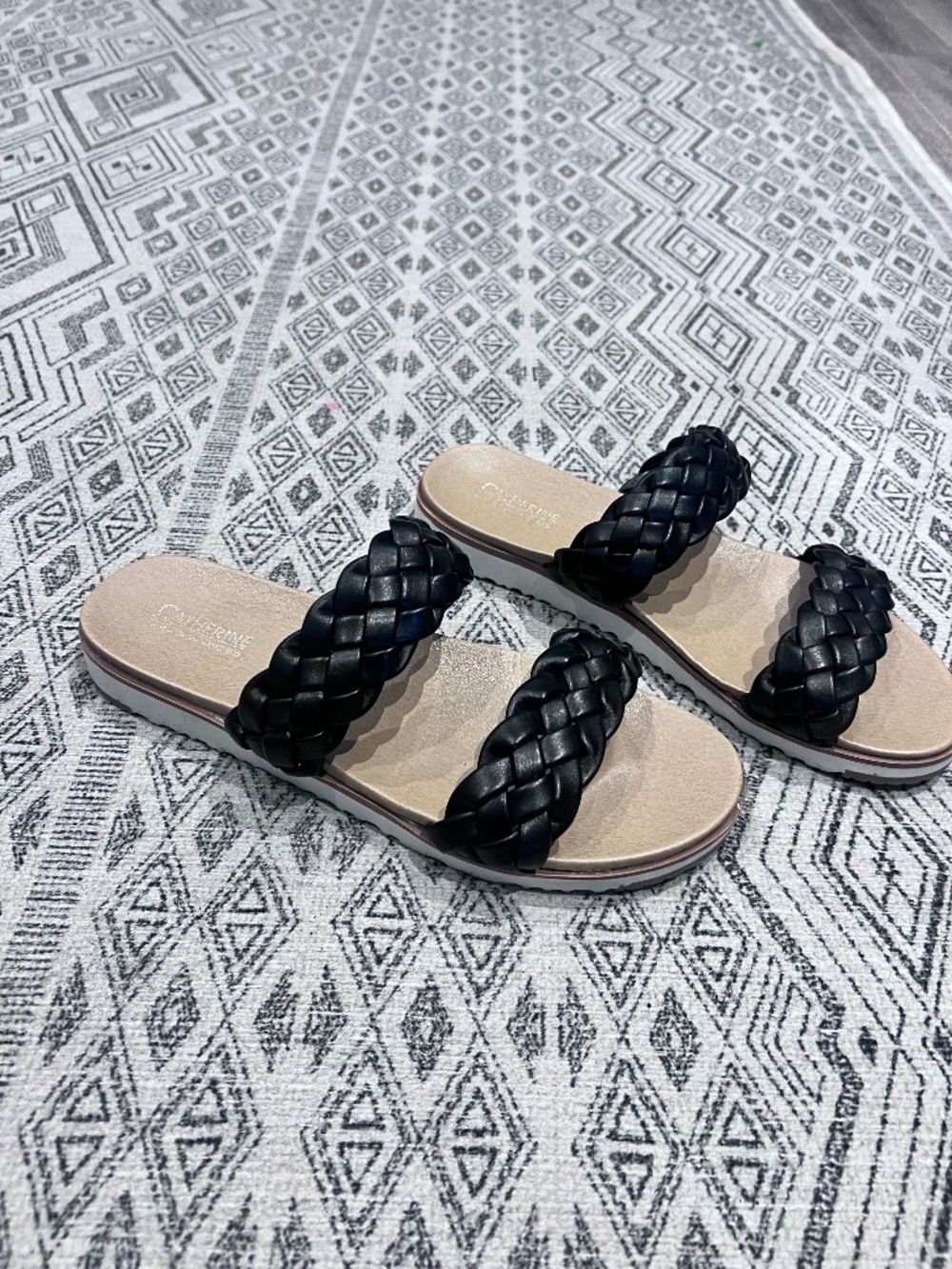 Leather braided sandal